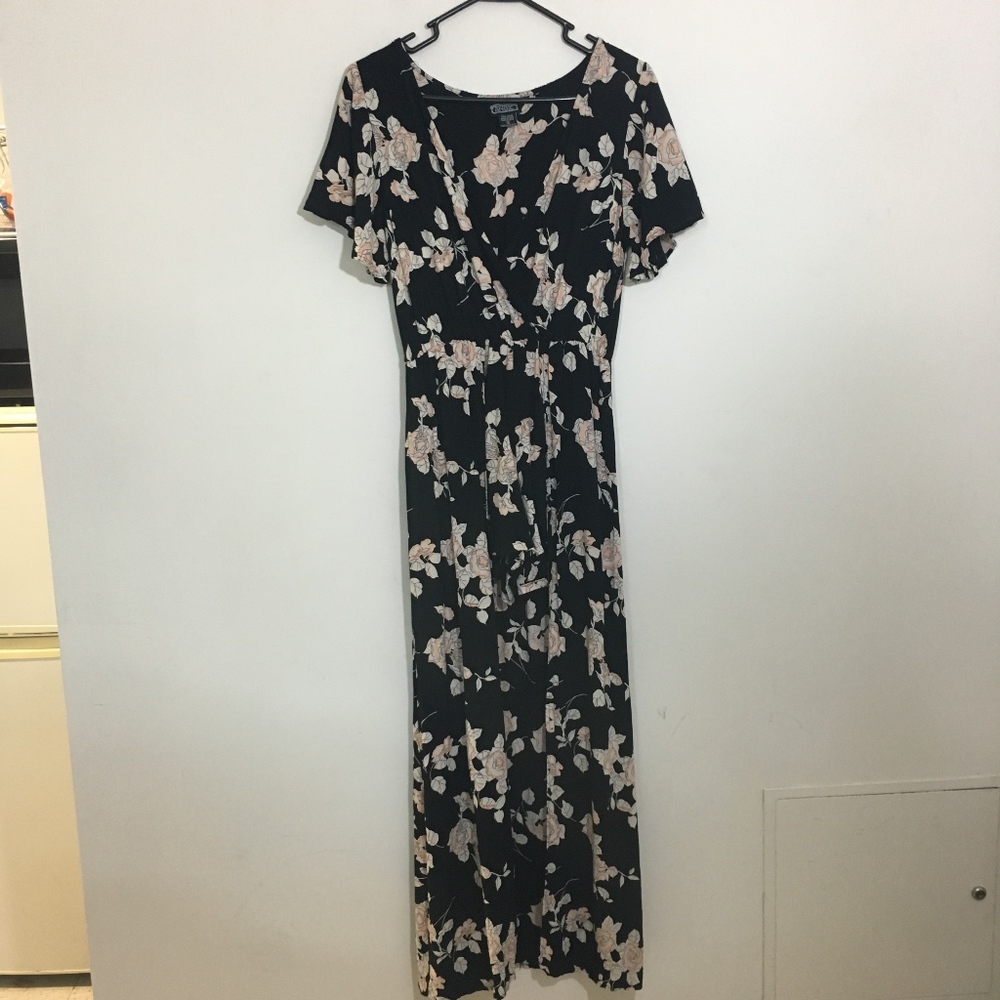ANGIE Floral Walk Thru Maxi Romper - Picture 4 of 7